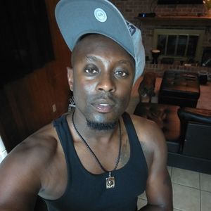 Meet your Posher, Travis